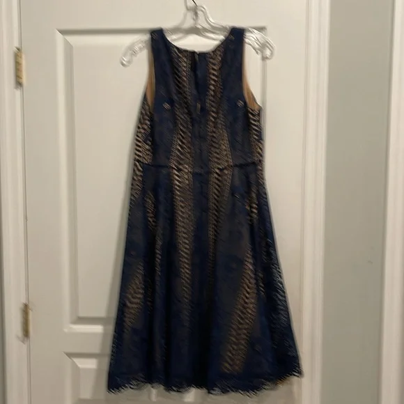 Anthropologie navy lace dress size 8 - Picture 3 of 3